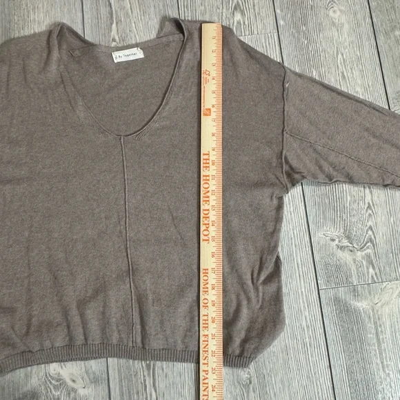 By Together Mocha Cotton & Cashmere V-Neck Relaxed Sweater, Small, - Picture 8 of 9